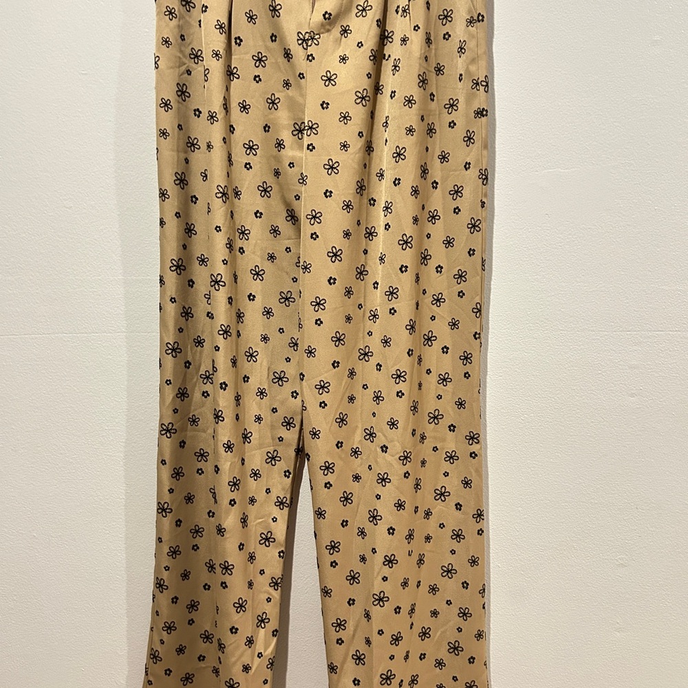 Floral Print Tan Pants